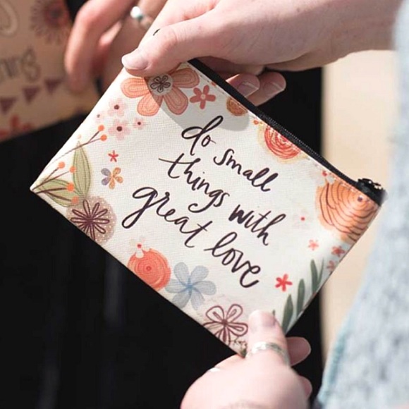 Pouch - Picture 2 of 3